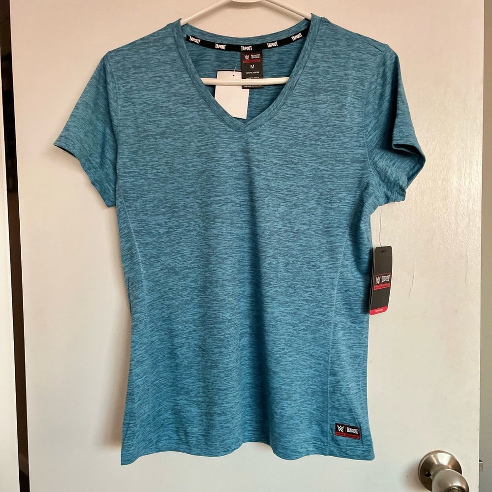 Tapout V-Neck Active Performance Top - Size M